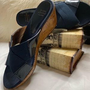 “Circa Joan & David Luxe”